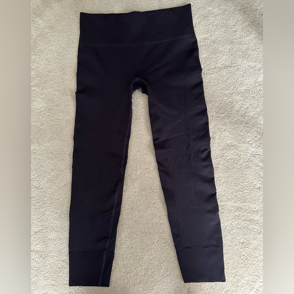 Lululemon Ebb to Street Seamless Ribbed Leggings Compressions Charcoal Size 8